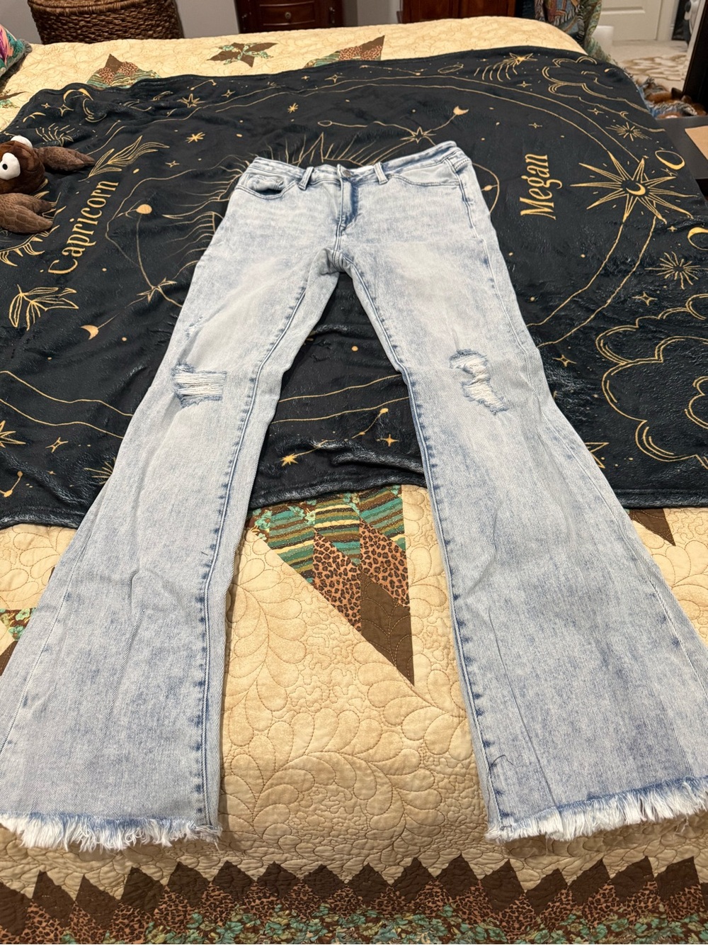 Petra 153 light wash frayed jeans 11/29
